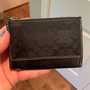 COACH zip ID holder / small wallet / coin purse